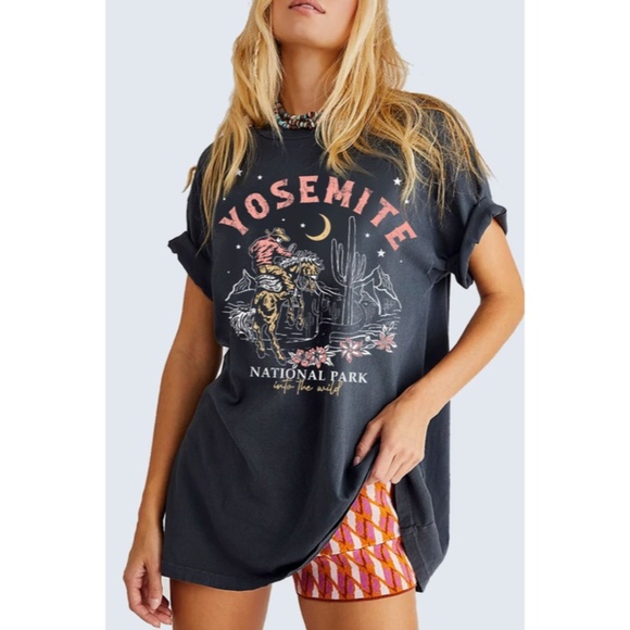 Tops - Mineral Black Yosemite National Park Cowboy Flower Cactus Graphic Oversized Tee